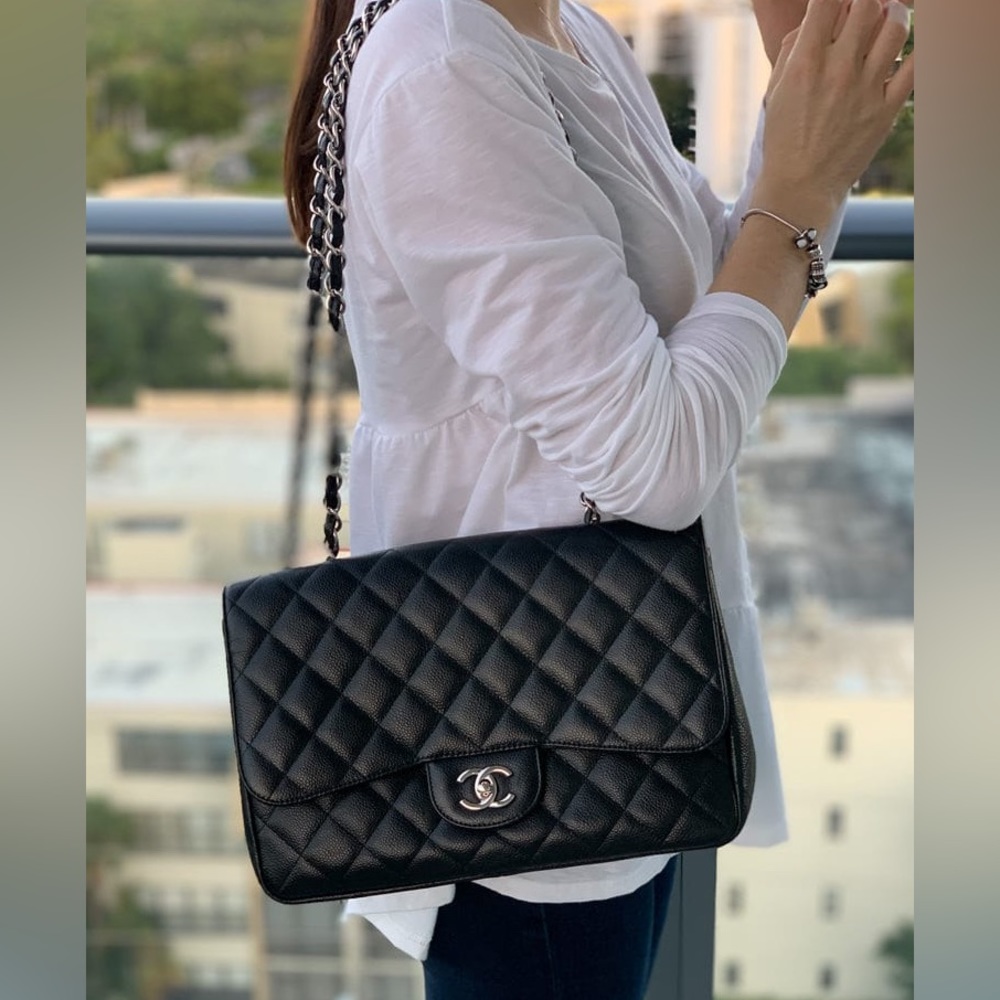 🖤CHANEL LARGE CLASSIC CAVIAR HANDBAG🖤